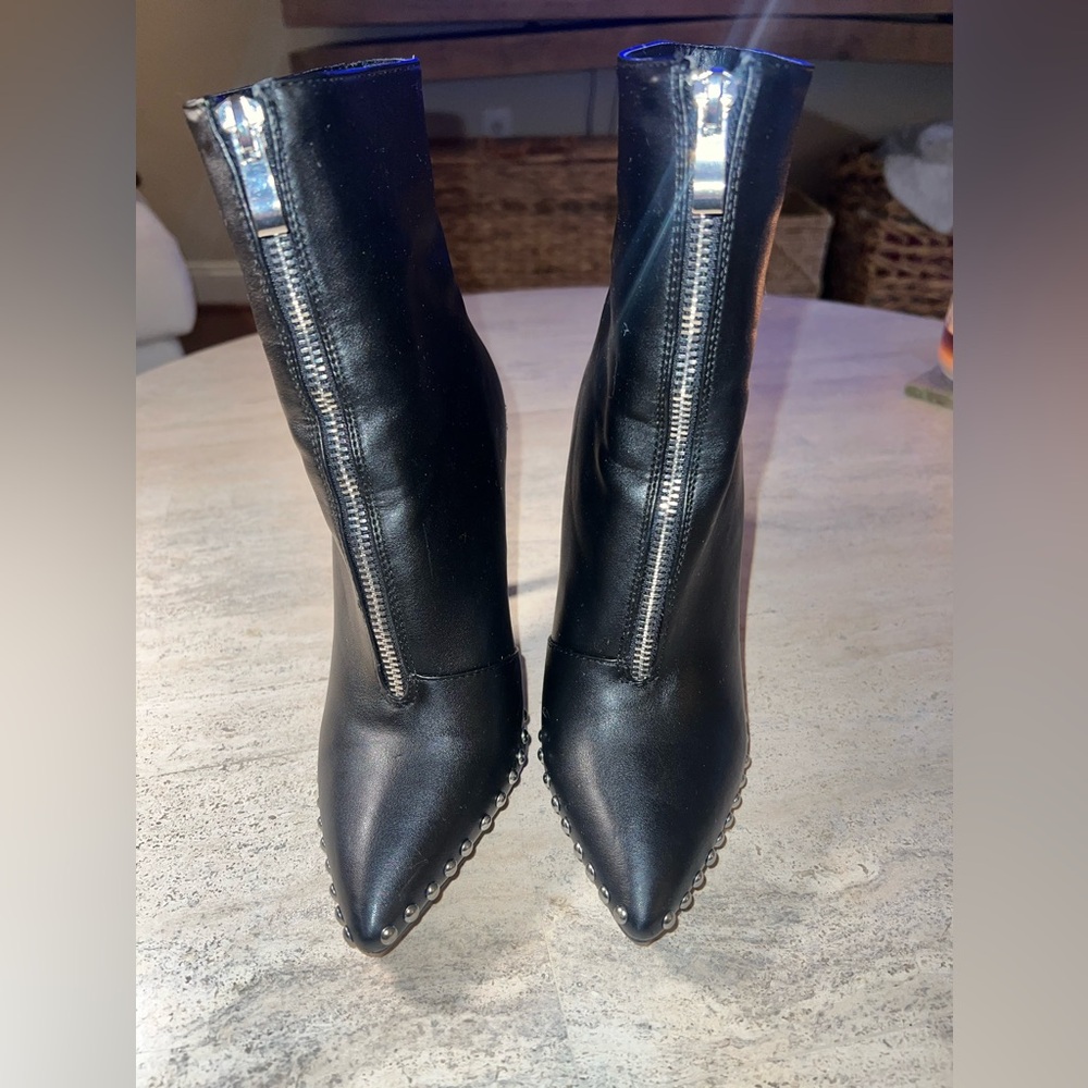 STEVE MADDEN Worthy Ankle Zip Up Booties Stiletto Studded Heels Black Size 7 - Picture 2 of 13